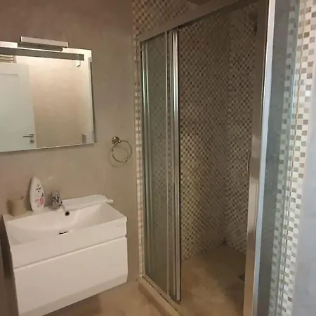 Sophia Luxury 3 Bedrooms Seaside Apartment Mamaia
